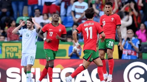 尹天琪泰国LPGA赛三轮领先，岩井明爱紧随其后，殷若宁位列第19