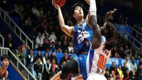 金秋九月十月新秀评选揭晓 韦爾斯和麥凱恩荣膺大奖